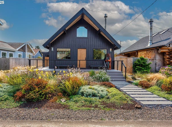 150 MERTON Ln, Manzanita, OR 97130