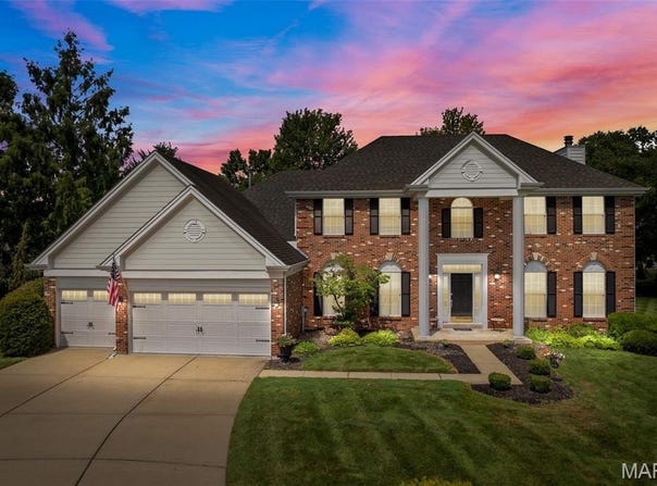 17212 Bluffview Ridge Place, Chesterfield, MO 63005