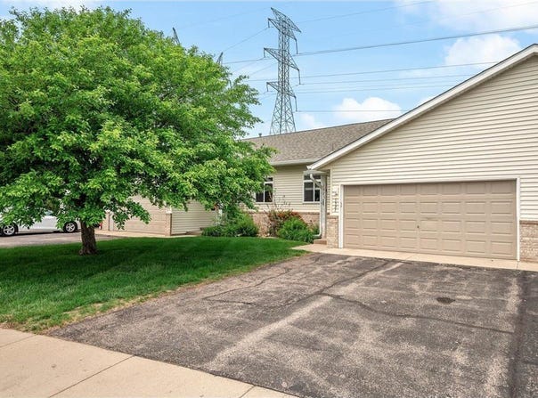 1527 Dublin Court, Shakopee, MN 55379