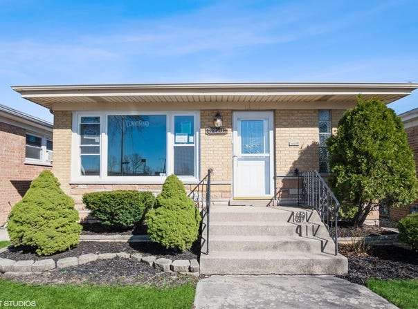 12731 Division Street, Blue Island, IL 60406