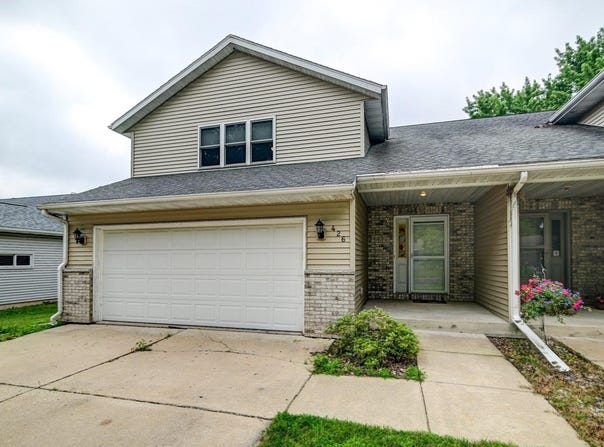 426 Waterloo Road, Marshall, WI 53559