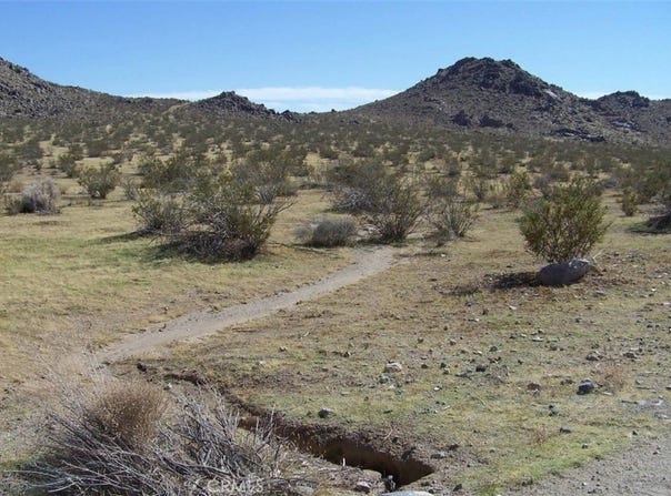 Hemlock, Apple Valley, CA 92307