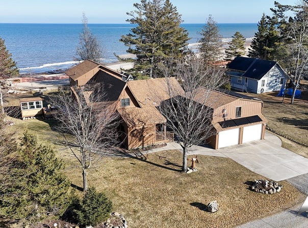 5400 Phyllis Drive, Black River, MI 48721