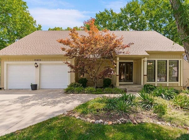 15405 W 90th Street, Lenexa, KS 66219