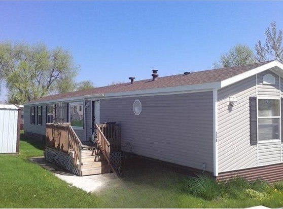 509 22 1/2 Street NW, Stewartville, MN 55976