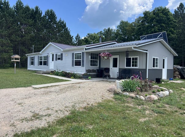 3435 N PINE AVENUE, WHITE CLOUD, MI 49349