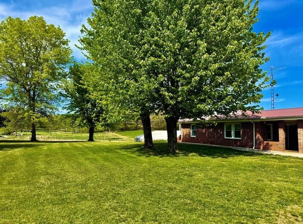 850 WESLEY CHAPEL RD, SPARTA, TN 38583-6731