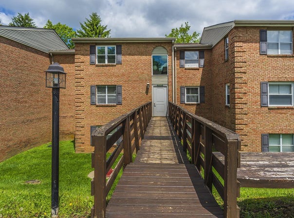 421 Redding Road, Lexington, KY 40517