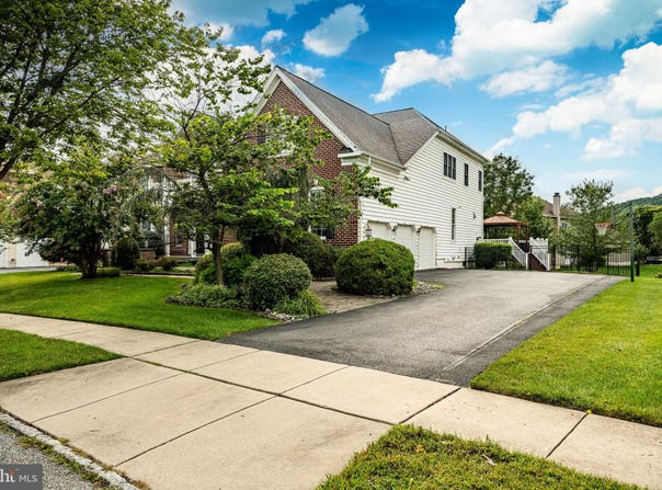 2151 FERNCROFT LANE, CHESTER SPRINGS, PA 19425