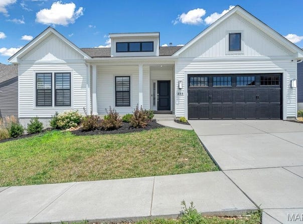 845 Kingston Hills Court, Fenton, MO 63026