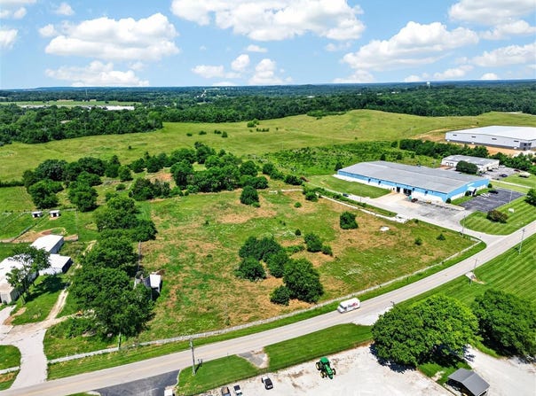 Shelton Lane, Russellville, KY 42276