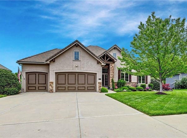 20030 W 89th Street, Lenexa, KS 66220