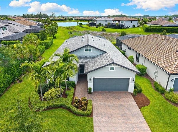 19511 Utopia Ln, ESTERO, FL 33928