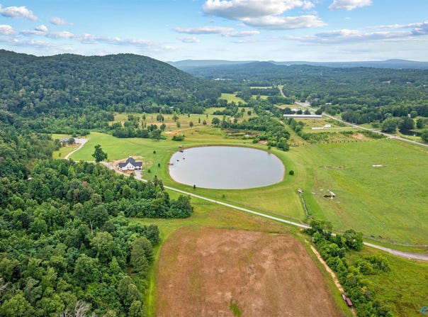 10.0 Crimson Lake Drive, Glencoe, AL 35905
