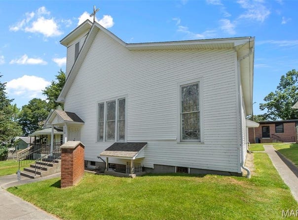 718 4th Street E, Scott City, MO 63780