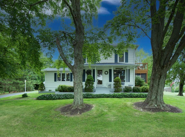 8595 E Napier Avenue, Benton Harbor, MI 49022