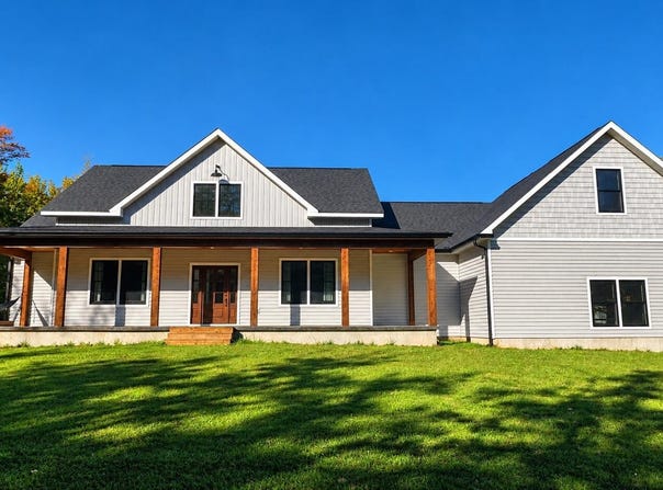 2520 W 20th St, Sault Ste Marie, MI 49783