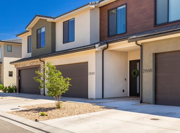 2690 Rain Tree St, St George, UT 84790