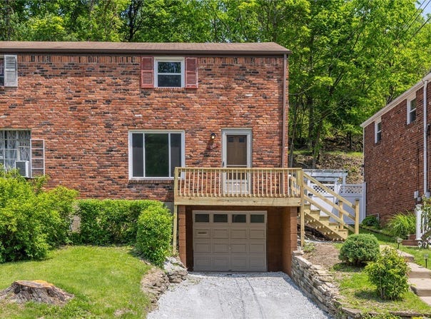 847 Killarney Dr, Castle Shannon, PA 15234
