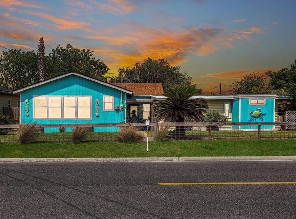 935 S CHURCH ST, ROCKPORT, TX 78382
