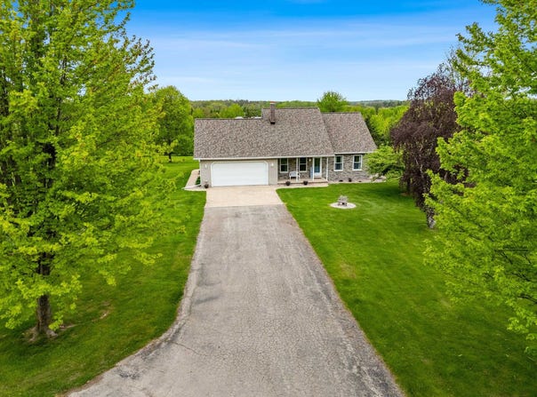 N3270 STATE RD 76, HORTONVILLE, WI 54944-9125