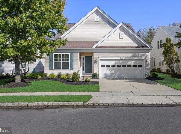 64 LOWELL Drive, MARLTON, NJ 08053