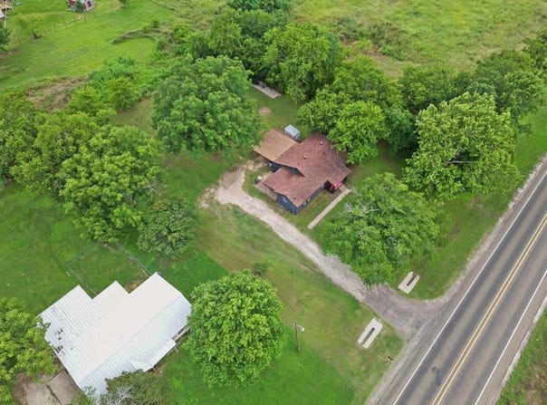 601 E San Saba Street, Wortham, TX 76693