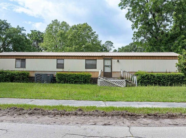 438 SW DORTCH ST., Fort White, FL 32038