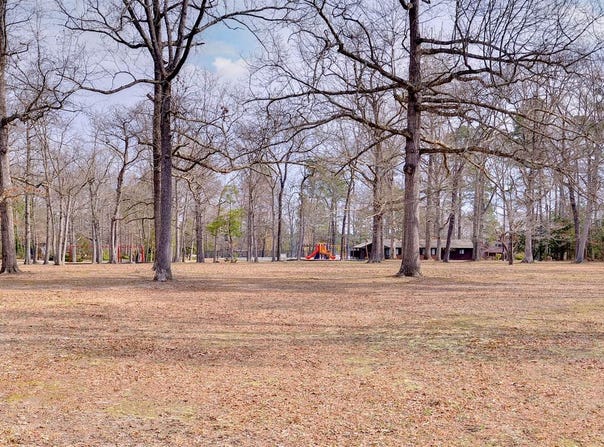 Fox Lane, Lancaster, VA 22503