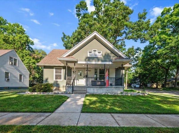 2641 Forest Grove Avenue SW, Wyoming, MI 49519