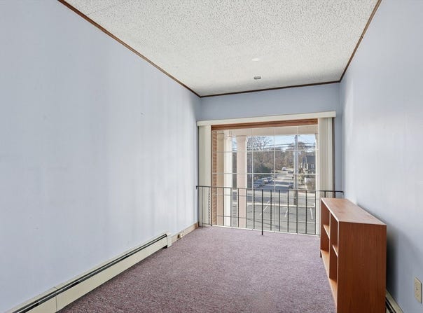 35-41 W Main St, Georgetown, MA 01833