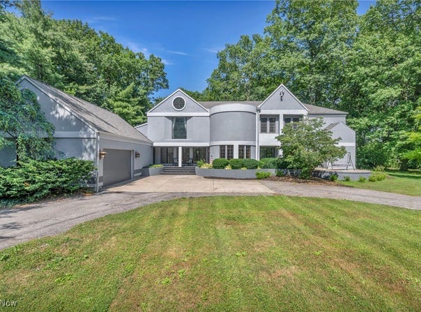 6869 Cliffside Drive, Vermilion, OH 44089