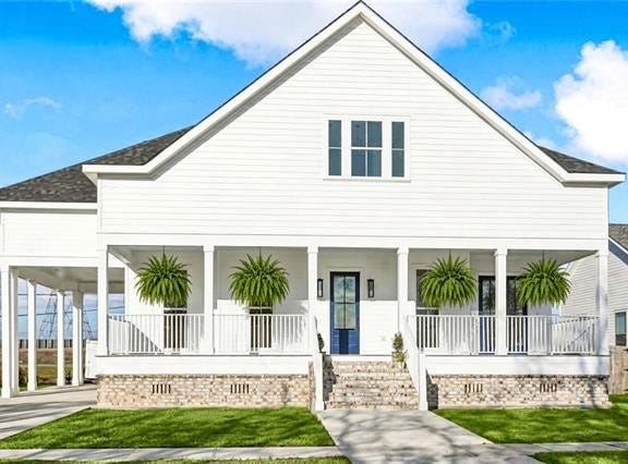 2221 BENJAMIN Street, Arabi, LA 70032