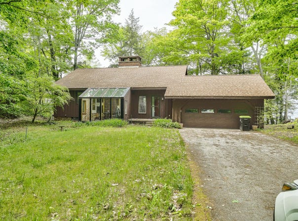 3929 Bay Valley Drive, Williamsburg, MI 49690