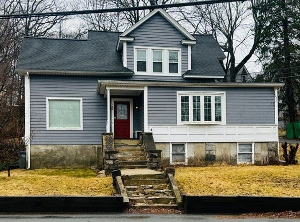 382 Howard Blvd, Mount Arlington Boro, NJ 07856-1131