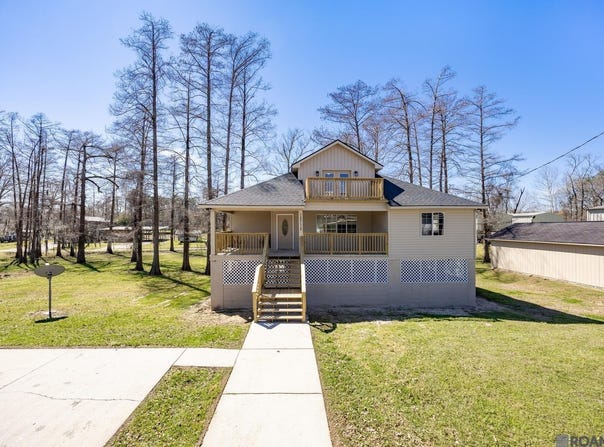 18210 Cooper St, Port Vincent, LA 70726