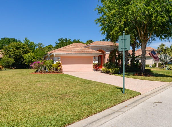 9105 Short Chip Circle, Port Saint Lucie, FL 34986