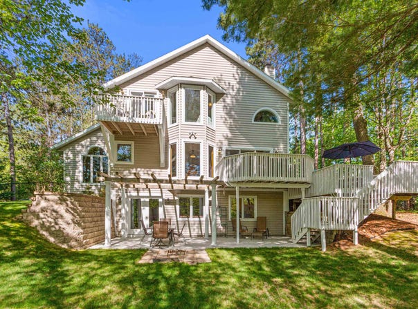N1124 COUNTY ROAD E, Waupaca, WI 54981