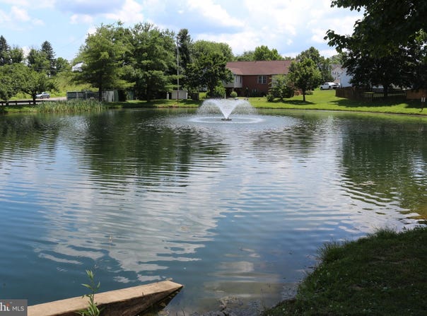 104 QUINCE TREE DRIVE, MARTINSBURG, WV 25403