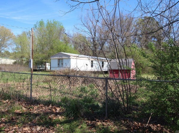309 Midland Avenue, Plainview, AR 72857