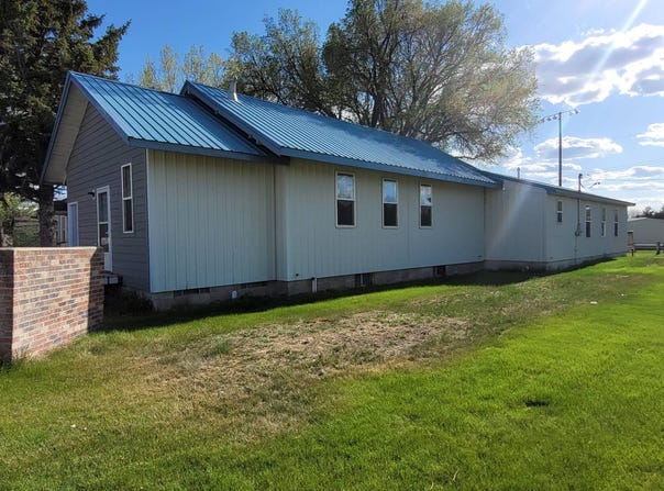 704  West 2nd Street, Oshkosh, NE 69154