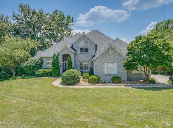 1 Fairway Drive, Edwardsville, IL 62025