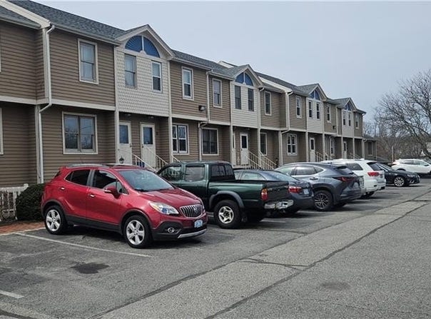 3399 Post Road, Warwick, RI 02886