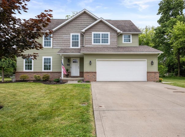 2149 N Wedgewood Circle, Port Clinton, OH 43452