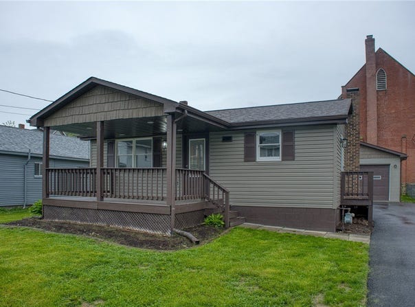 202 Youghiogheny St, Penn Twp, PA 15675