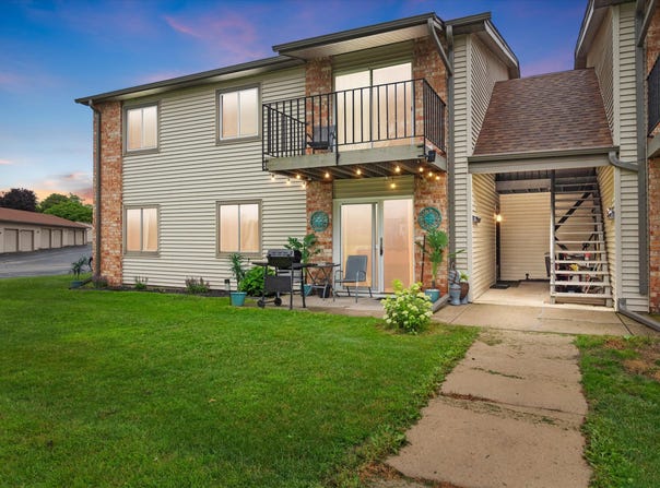 N115w17131 Armada Dr, Germantown, WI 53022