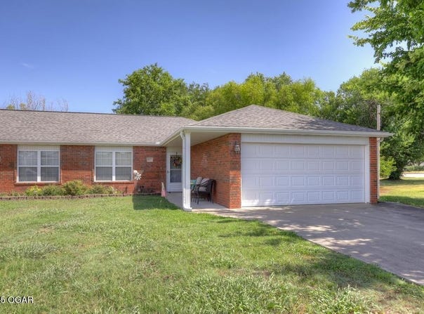 817 Wendy Lane, Carthage, MO 64836