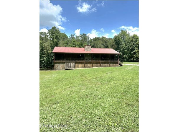 1617 Bull Run Rd, Luttrell, TN 37779