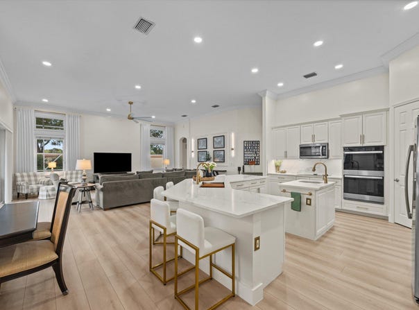 11849 Osprey Point Circle, Wellington, FL 33449