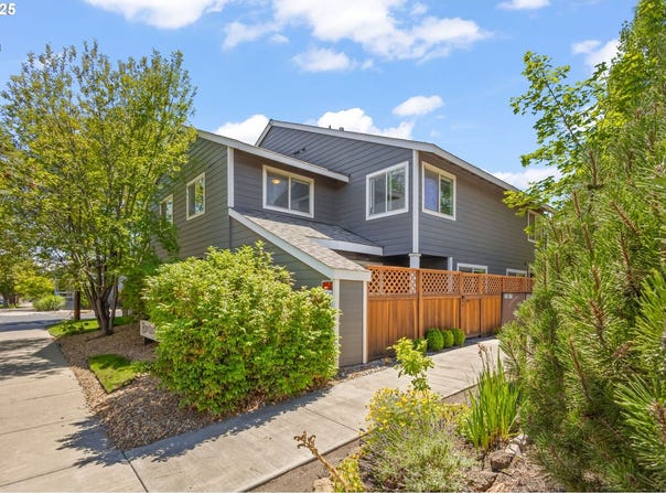 111 NW HAWTHORNE AVE, Bend, OR 97703